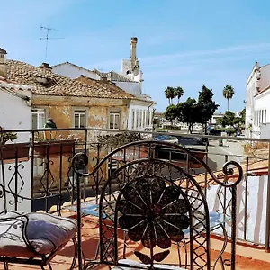 Happy Terrace Downtown Tiny House 100% Portuguese Holiday home Faro